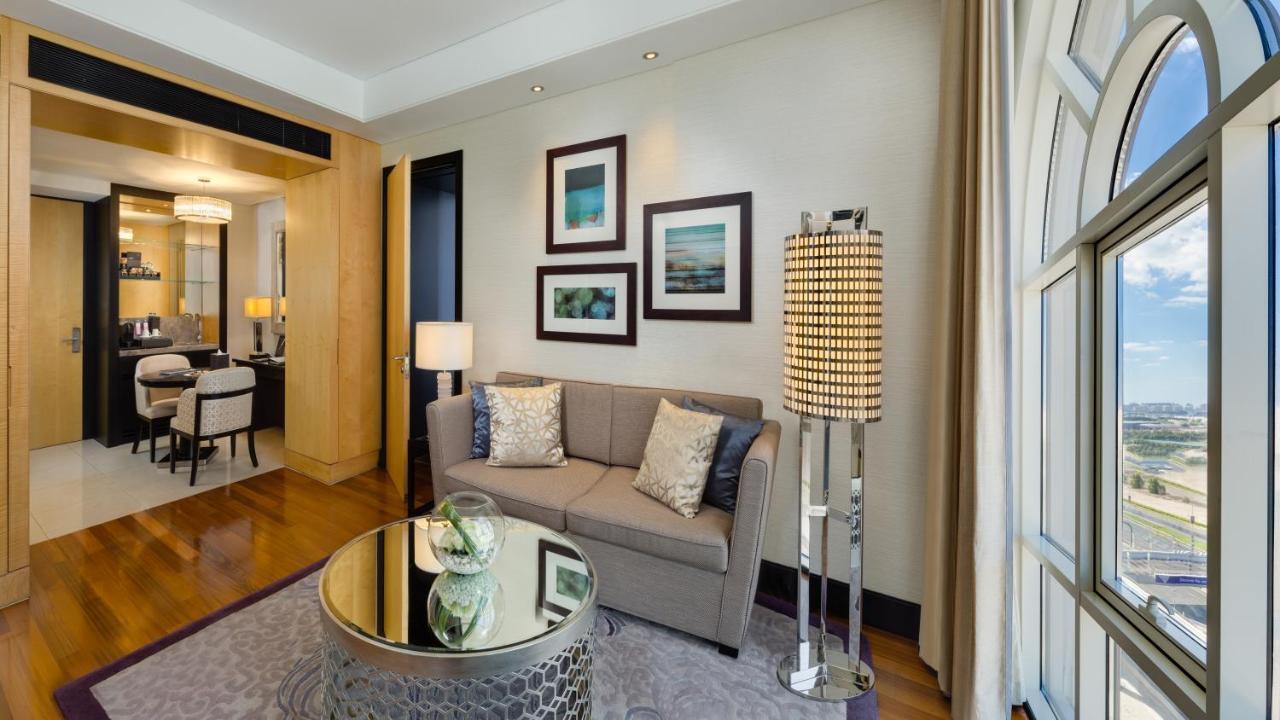 Aspen Chalets By Kempinski Hotel Mall Of The Emirates Dubai Exterior photo